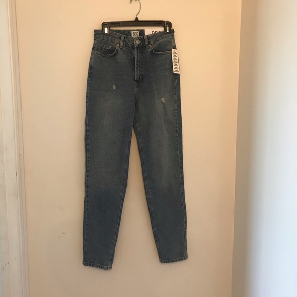 BDG medium wash mom jeans 26 NWT - Picture 1 of 3